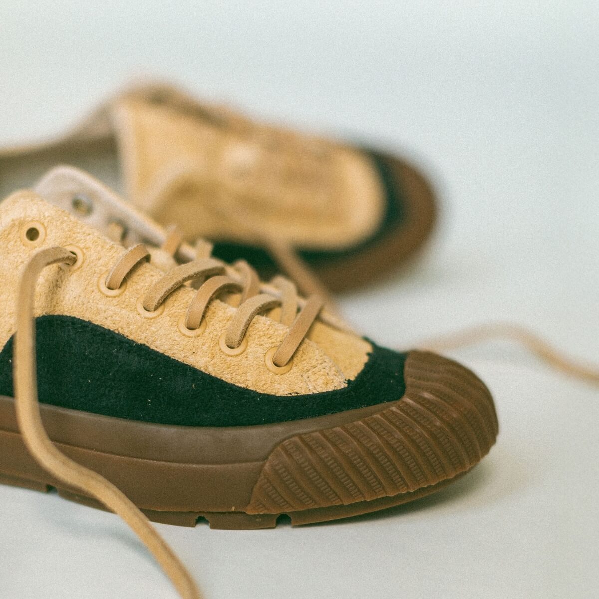Grounder Low-Top Wheat/Gum